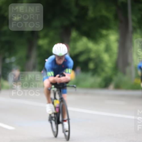 15.06.2025 - 7 Türme Triathlon Yannick Fuchs http://msf.ph/oto/7964762 15.06.2025 11:12:56 Radfahren 204, 236, 278, 309, 333 meine-sportfotos.de