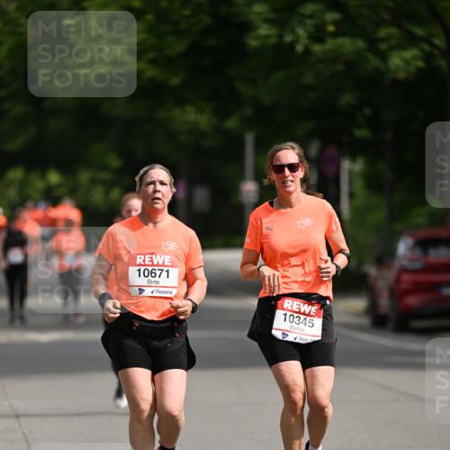 15.06.2025 - REWE Women's Run Dr. Thomas Lammeyer http://msf.ph/oto/7964790 15.06.2025 09:53:01 Laufen 10671, 10345 meine-sportfotos.de