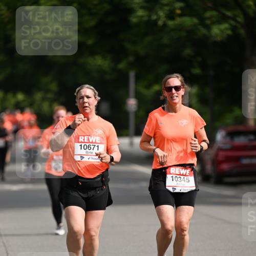 15.06.2025 - REWE Women's Run Dr. Thomas Lammeyer http://msf.ph/oto/7964810 15.06.2025 09:53:02 Laufen 10671, 10345 meine-sportfotos.de