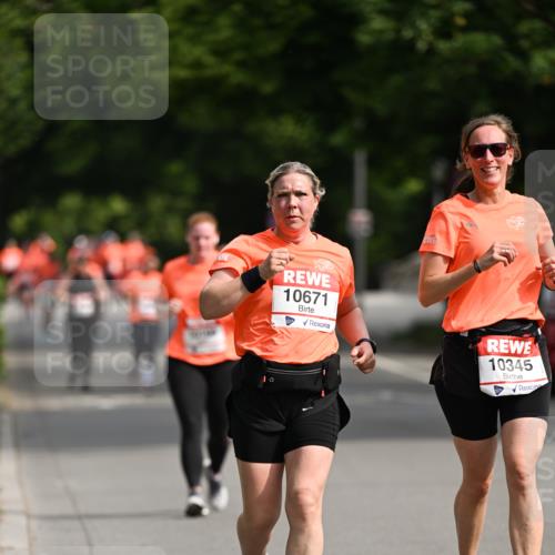 15.06.2025 - REWE Women's Run Dr. Thomas Lammeyer http://msf.ph/oto/7964814 15.06.2025 09:53:02 Laufen 10671, 10345 meine-sportfotos.de
