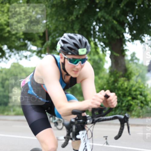 15.06.2025 - 7 Türme Triathlon Yannick Fuchs http://msf.ph/oto/7964824 15.06.2025 11:12:58 Radfahren 236, 278, 309 meine-sportfotos.de