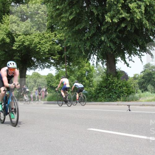 15.06.2025 - 7 Türme Triathlon Yannick Fuchs http://msf.ph/oto/7964827 15.06.2025 13:01:14 Radfahren  meine-sportfotos.de