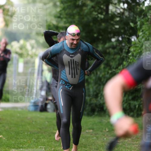15.06.2025 - 7 Türme Triathlon Michael Strokosch http://msf.ph/oto/7964836 15.06.2025 12:17:54 Schwimmen 445, 523, 540, 608, 615, 628, 638, 654, 656, 661, 672, 678 meine-sportfotos.de