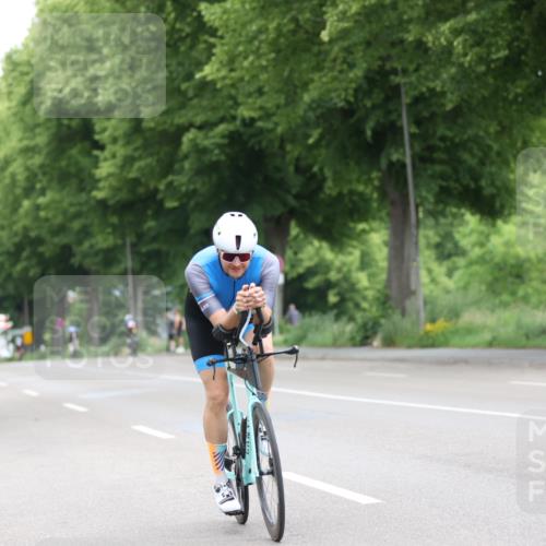 15.06.2025 - 7 Türme Triathlon Yannick Fuchs http://msf.ph/oto/7964888 15.06.2025 11:13:03 Radfahren 254, 283 meine-sportfotos.de