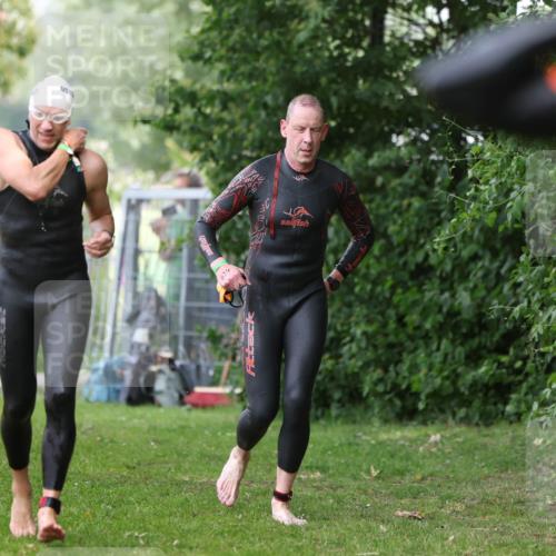 15.06.2025 - 7 Türme Triathlon Michael Strokosch http://msf.ph/oto/7964894 15.06.2025 12:17:58 Schwimmen 445, 523, 540, 608, 615, 628, 638, 654, 656, 672, 678 meine-sportfotos.de