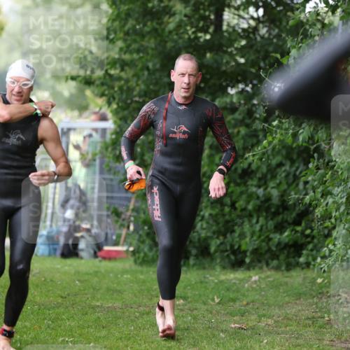 15.06.2025 - 7 Türme Triathlon Michael Strokosch http://msf.ph/oto/7964897 15.06.2025 12:17:58 Schwimmen 445, 523, 540, 608, 615, 628, 638, 654, 656, 672, 678 meine-sportfotos.de