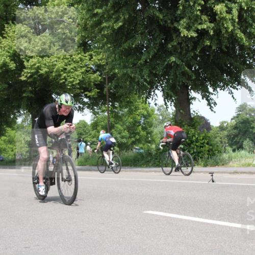 15.06.2025 - 7 Türme Triathlon Yannick Fuchs http://msf.ph/oto/7964984 15.06.2025 13:03:59 Radfahren  meine-sportfotos.de
