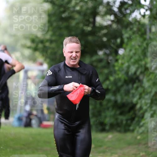 15.06.2025 - 7 Türme Triathlon Michael Strokosch http://msf.ph/oto/7965018 15.06.2025 12:18:10 Schwimmen 380, 608, 615, 637, 638, 654, 656, 678 meine-sportfotos.de