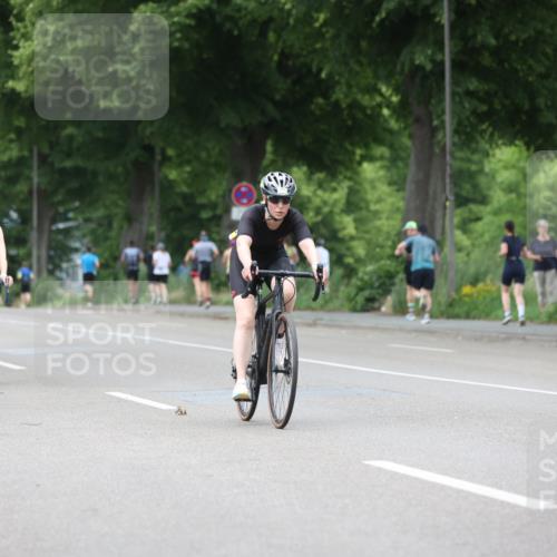 15.06.2025 - 7 Türme Triathlon Yannick Fuchs http://msf.ph/oto/7965020 15.06.2025 13:56:44 Radfahren  meine-sportfotos.de