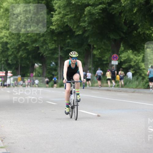15.06.2025 - 7 Türme Triathlon Yannick Fuchs http://msf.ph/oto/7965034 15.06.2025 13:56:44 Radfahren  meine-sportfotos.de