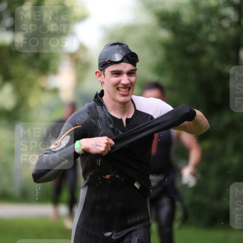 15.06.2025 - 7 Türme Triathlon Michael Strokosch http://msf.ph/oto/7965045 15.06.2025 12:18:12 Schwimmen 380, 608, 615, 637, 638, 654, 656, 678 meine-sportfotos.de
