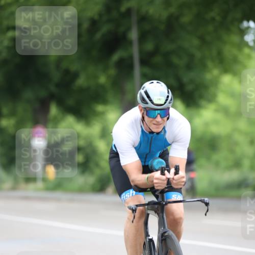 15.06.2025 - 7 Türme Triathlon Yannick Fuchs http://msf.ph/oto/7965058 15.06.2025 11:13:24 Radfahren  meine-sportfotos.de