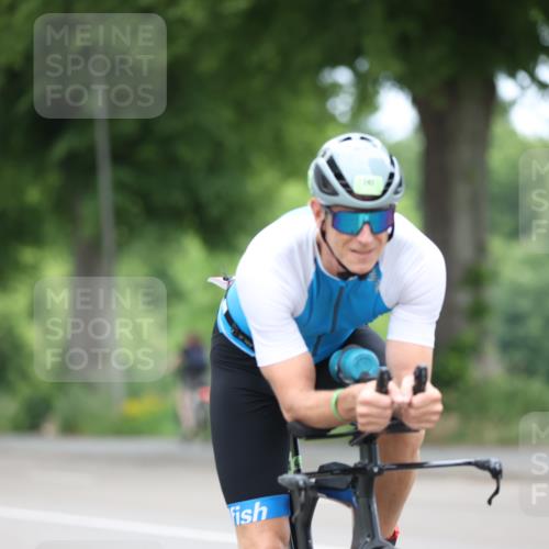 15.06.2025 - 7 Türme Triathlon Yannick Fuchs http://msf.ph/oto/7965064 15.06.2025 11:13:24 Radfahren  meine-sportfotos.de