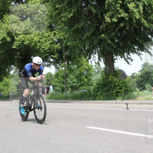 15.06.2025 - 7 Türme Triathlon Yannick Fuchs http://msf.ph/oto/7965068 15.06.2025 13:04:39 Radfahren  meine-sportfotos.de