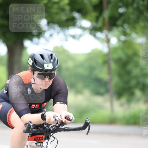 15.06.2025 - 7 Türme Triathlon Yannick Fuchs http://msf.ph/oto/7965098 15.06.2025 11:13:25 Radfahren  meine-sportfotos.de