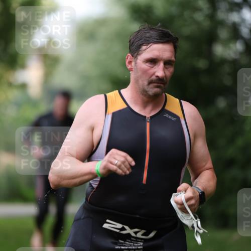 15.06.2025 - 7 Türme Triathlon Michael Strokosch http://msf.ph/oto/7965099 15.06.2025 12:18:14 Schwimmen 380, 608, 615, 637, 638, 654, 656, 678 meine-sportfotos.de