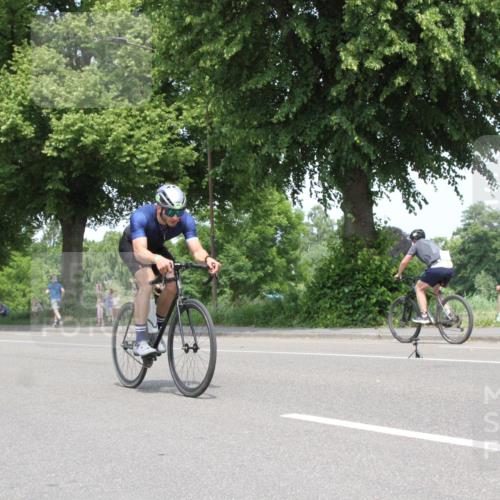 15.06.2025 - 7 Türme Triathlon Yannick Fuchs http://msf.ph/oto/7965117 15.06.2025 13:05:13 Radfahren  meine-sportfotos.de
