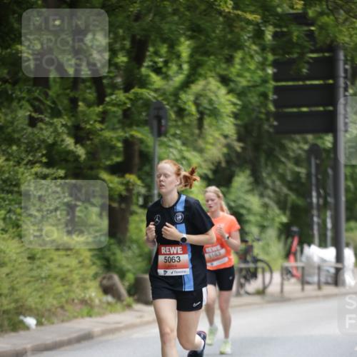 15.06.2025 - REWE Women's Run Jannik Wohlers http://msf.ph/oto/7965118 15.06.2025 09:59:57 Laufen 5063, 5163 meine-sportfotos.de