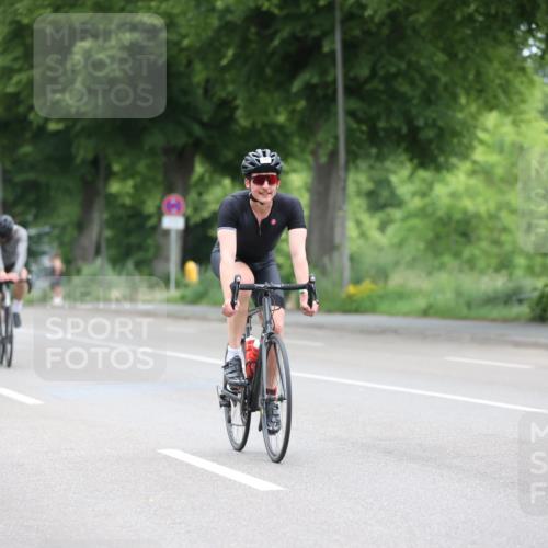 15.06.2025 - 7 Türme Triathlon Yannick Fuchs http://msf.ph/oto/7965128 15.06.2025 11:13:53 Radfahren 317 meine-sportfotos.de