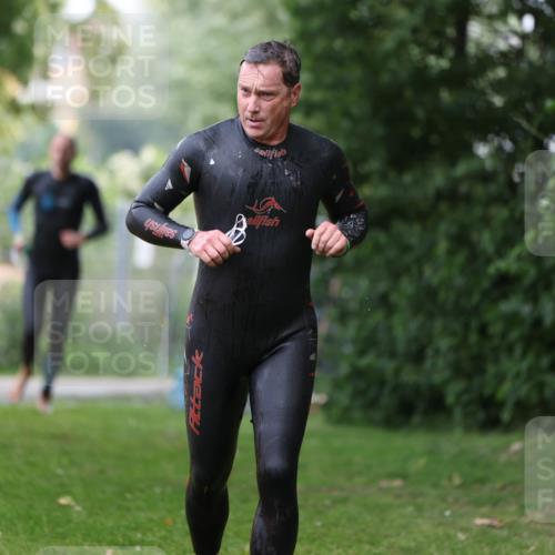 15.06.2025 - 7 Türme Triathlon Michael Strokosch http://msf.ph/oto/7965133 15.06.2025 12:18:17 Schwimmen 380, 384, 608, 615, 637, 638 meine-sportfotos.de