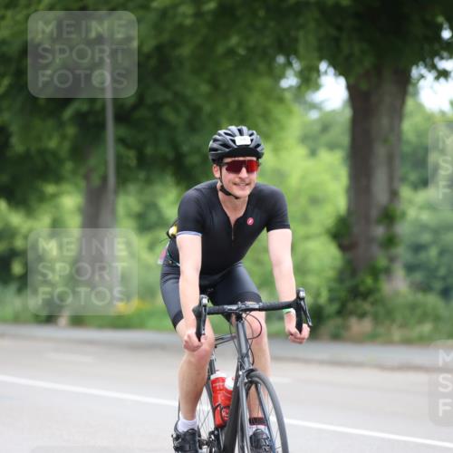 15.06.2025 - 7 Türme Triathlon Yannick Fuchs http://msf.ph/oto/7965135 15.06.2025 11:13:54 Radfahren 317 meine-sportfotos.de