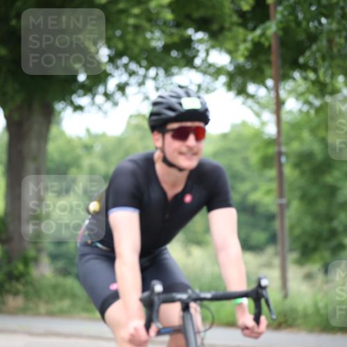 15.06.2025 - 7 Türme Triathlon Yannick Fuchs http://msf.ph/oto/7965146 15.06.2025 11:13:54 Radfahren 317 meine-sportfotos.de