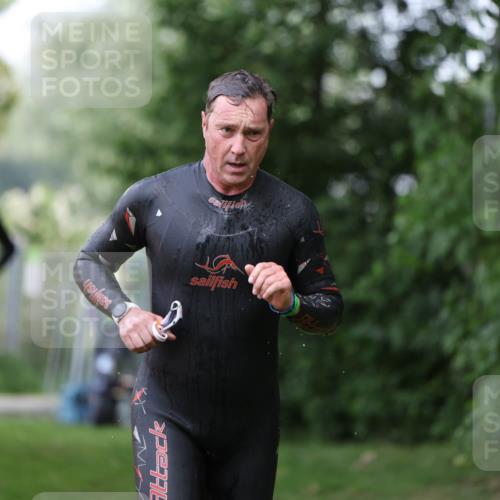 15.06.2025 - 7 Türme Triathlon Michael Strokosch http://msf.ph/oto/7965149 15.06.2025 12:18:18 Schwimmen 380, 384, 562, 608, 615, 637, 638 meine-sportfotos.de