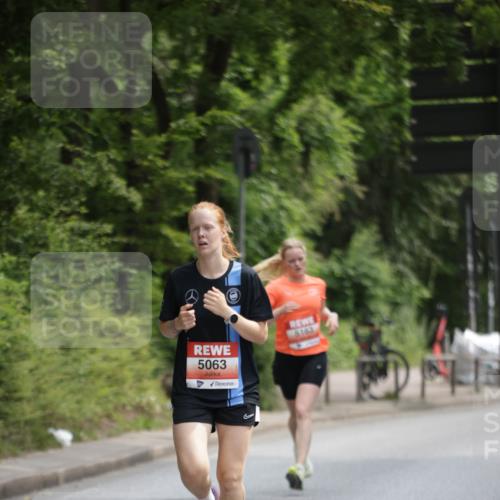 15.06.2025 - REWE Women's Run Jannik Wohlers http://msf.ph/oto/7965153 15.06.2025 09:59:57 Laufen 5063, 5163 meine-sportfotos.de