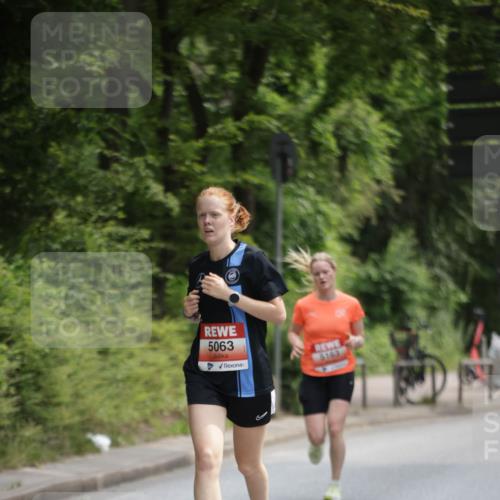 15.06.2025 - REWE Women's Run Jannik Wohlers http://msf.ph/oto/7965167 15.06.2025 09:59:58 Laufen 5063, 5163 meine-sportfotos.de