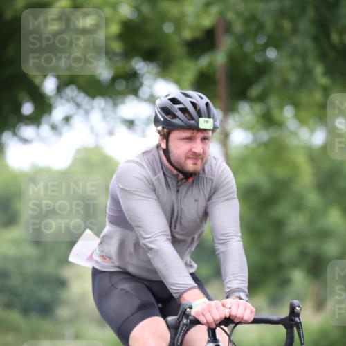 15.06.2025 - 7 Türme Triathlon Yannick Fuchs http://msf.ph/oto/7965168 15.06.2025 11:13:55 Radfahren 317 meine-sportfotos.de