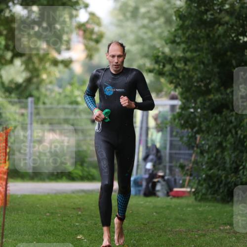 15.06.2025 - 7 Türme Triathlon Michael Strokosch http://msf.ph/oto/7965170 15.06.2025 12:18:20 Schwimmen 380, 384, 562, 608, 637, 638 meine-sportfotos.de