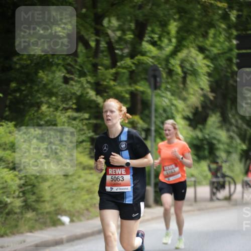 15.06.2025 - REWE Women's Run Jannik Wohlers http://msf.ph/oto/7965178 15.06.2025 09:59:58 Laufen 5063, 5163 meine-sportfotos.de