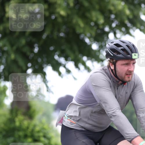 15.06.2025 - 7 Türme Triathlon Yannick Fuchs http://msf.ph/oto/7965181 15.06.2025 11:13:56 Radfahren 317 meine-sportfotos.de