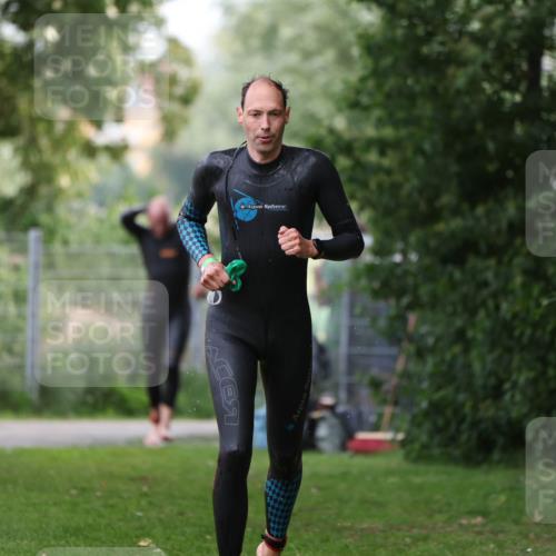 15.06.2025 - 7 Türme Triathlon Michael Strokosch http://msf.ph/oto/7965182 15.06.2025 12:18:21 Schwimmen 380, 384, 562, 608, 637, 638 meine-sportfotos.de