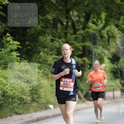 15.06.2025 - REWE Women's Run Jannik Wohlers http://msf.ph/oto/7965201 15.06.2025 09:59:58 Laufen 5063, 5163 meine-sportfotos.de