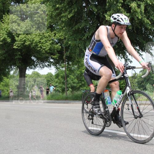 15.06.2025 - 7 Türme Triathlon Yannick Fuchs http://msf.ph/oto/7965207 15.06.2025 13:06:21 Radfahren  meine-sportfotos.de
