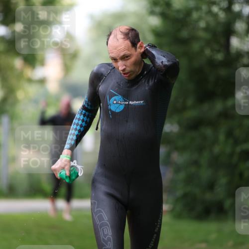 15.06.2025 - 7 Türme Triathlon Michael Strokosch http://msf.ph/oto/7965210 15.06.2025 12:18:22 Schwimmen 380, 384, 562, 608, 637, 638 meine-sportfotos.de