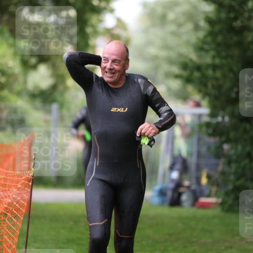 15.06.2025 - 7 Türme Triathlon Michael Strokosch http://msf.ph/oto/7965229 15.06.2025 12:18:29 Schwimmen 380, 384, 470, 510, 562, 637 meine-sportfotos.de
