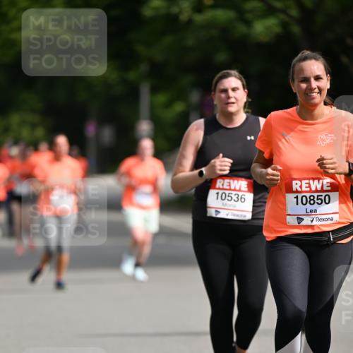 15.06.2025 - REWE Women's Run Dr. Thomas Lammeyer http://msf.ph/oto/7965235 15.06.2025 09:53:20 Laufen 10536, 10850 meine-sportfotos.de