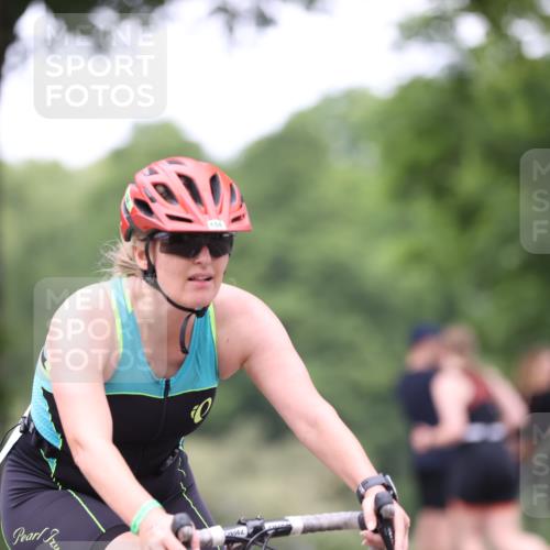 15.06.2025 - 7 Türme Triathlon Yannick Fuchs http://msf.ph/oto/7965248 15.06.2025 13:57:32 Radfahren 484, 961, 1096 meine-sportfotos.de