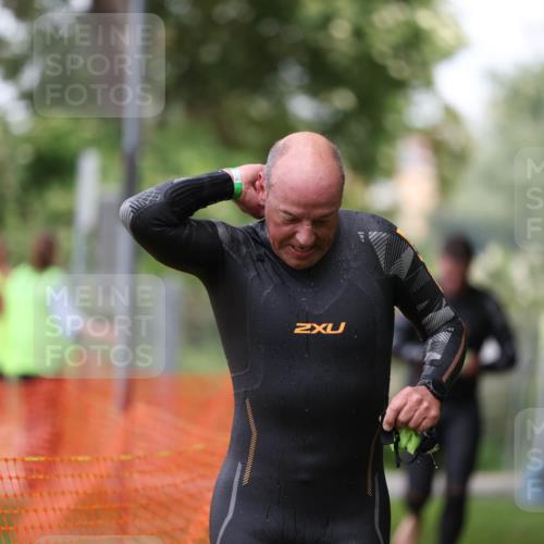 15.06.2025 - 7 Türme Triathlon Michael Strokosch http://msf.ph/oto/7965274 15.06.2025 12:18:31 Schwimmen 380, 384, 470, 510, 562 meine-sportfotos.de