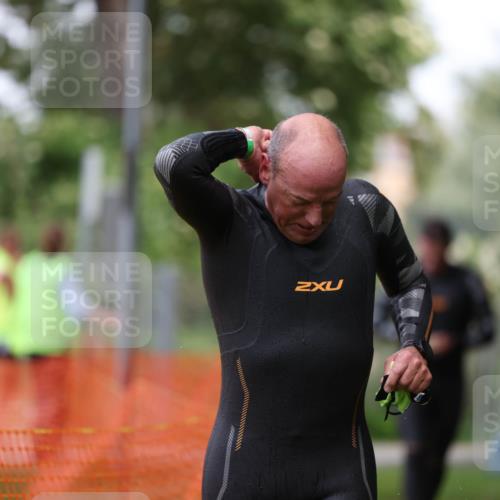 15.06.2025 - 7 Türme Triathlon Michael Strokosch http://msf.ph/oto/7965276 15.06.2025 12:18:31 Schwimmen 380, 384, 470, 510, 562 meine-sportfotos.de