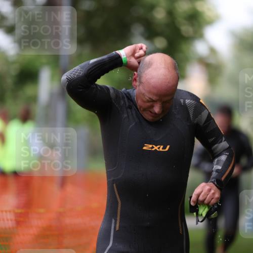 15.06.2025 - 7 Türme Triathlon Michael Strokosch http://msf.ph/oto/7965284 15.06.2025 12:18:31 Schwimmen 380, 384, 470, 510, 562 meine-sportfotos.de