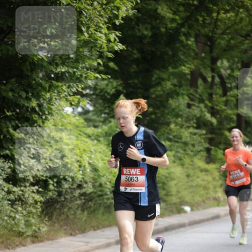 15.06.2025 - REWE Women's Run Jannik Wohlers http://msf.ph/oto/7965288 15.06.2025 09:59:59 Laufen 5063, 5163 meine-sportfotos.de