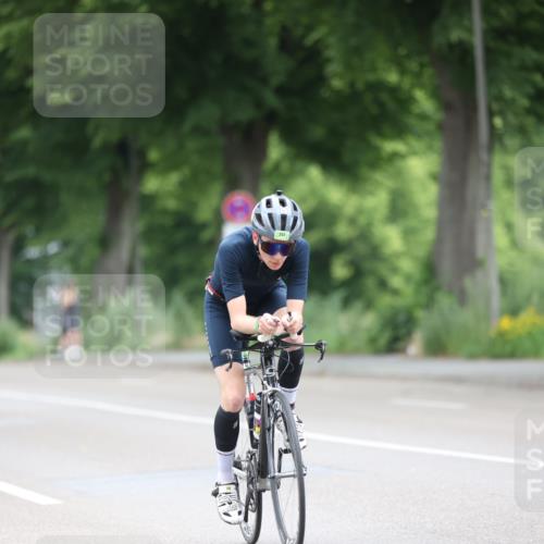 15.06.2025 - 7 Türme Triathlon Yannick Fuchs http://msf.ph/oto/7965293 15.06.2025 11:14:10 Radfahren 257 meine-sportfotos.de
