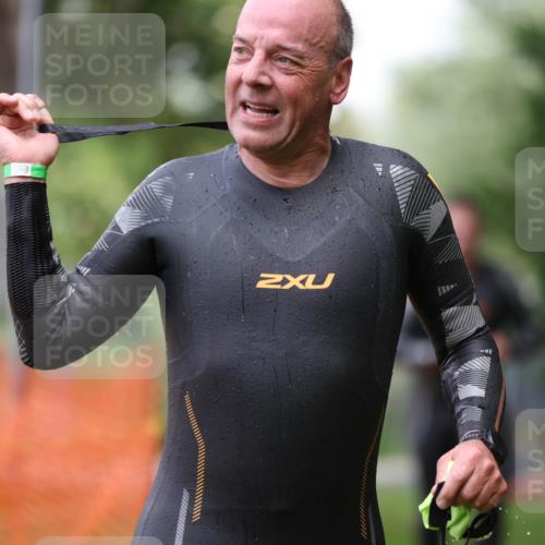 15.06.2025 - 7 Türme Triathlon Michael Strokosch http://msf.ph/oto/7965302 15.06.2025 12:18:32 Schwimmen 380, 384, 470, 510, 562 meine-sportfotos.de