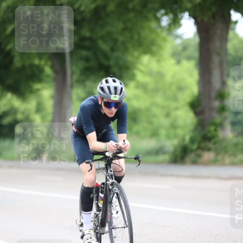 15.06.2025 - 7 Türme Triathlon Yannick Fuchs http://msf.ph/oto/7965312 15.06.2025 11:14:10 Radfahren 257 meine-sportfotos.de