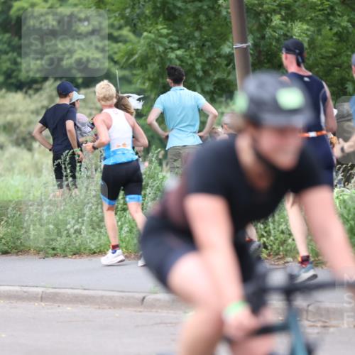 15.06.2025 - 7 Türme Triathlon Yannick Fuchs http://msf.ph/oto/7965357 15.06.2025 13:58:04 Radfahren 444, 491 meine-sportfotos.de