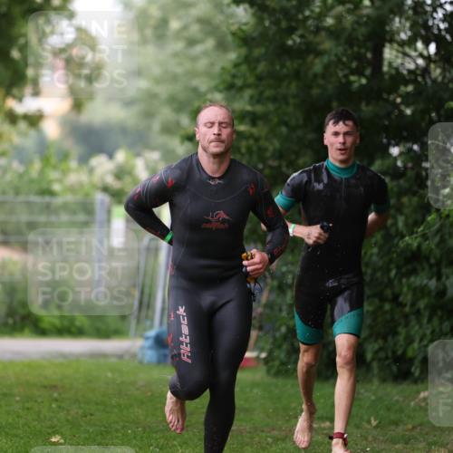 15.06.2025 - 7 Türme Triathlon Michael Strokosch http://msf.ph/oto/7965361 15.06.2025 12:18:44 Schwimmen 384, 470, 510, 562 meine-sportfotos.de