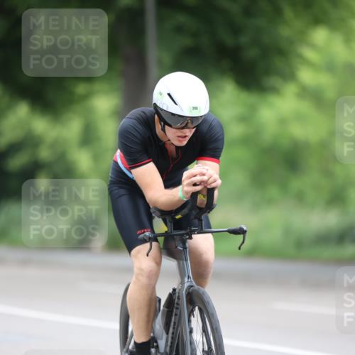 15.06.2025 - 7 Türme Triathlon Yannick Fuchs http://msf.ph/oto/7965378 15.06.2025 11:14:18 Radfahren 208, 233 meine-sportfotos.de